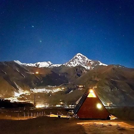 Alone Cottage Kazbegi מראה חיצוני תמונה