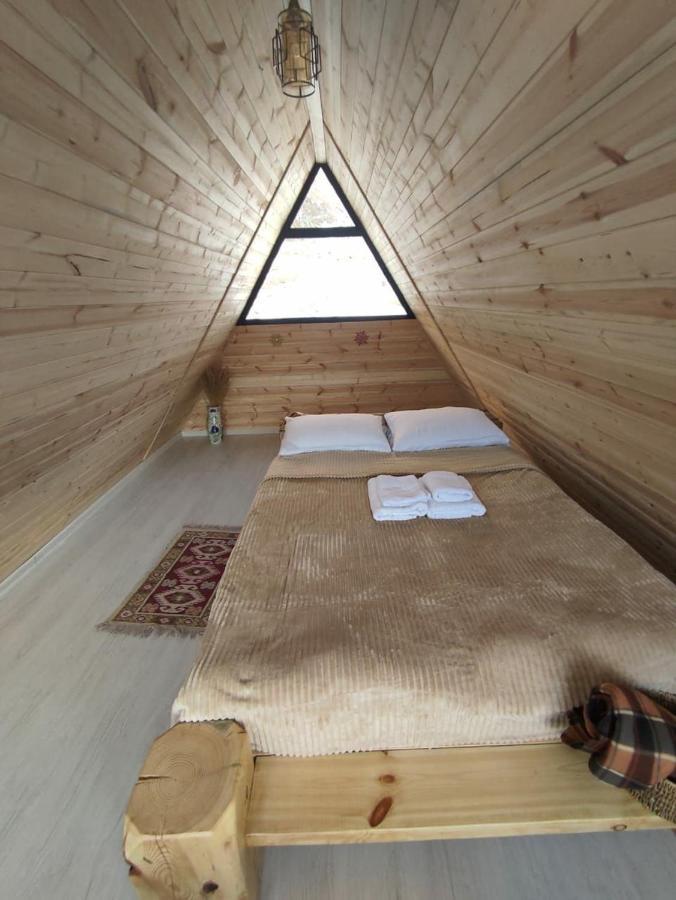 Alone Cottage Kazbegi מראה חיצוני תמונה