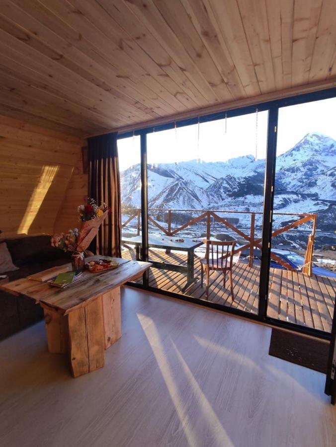 Alone Cottage Kazbegi מראה חיצוני תמונה