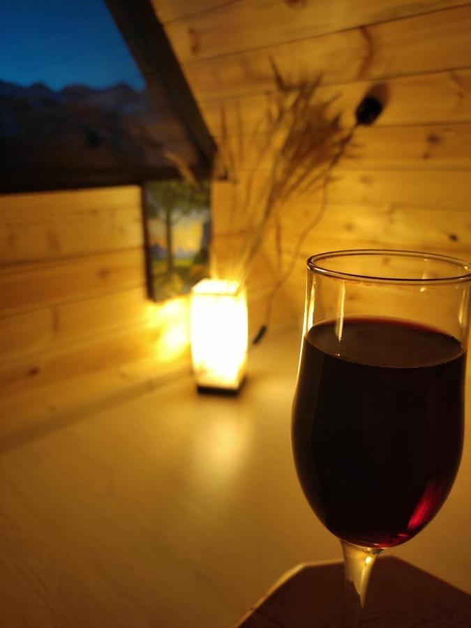 Alone Cottage Kazbegi מראה חיצוני תמונה