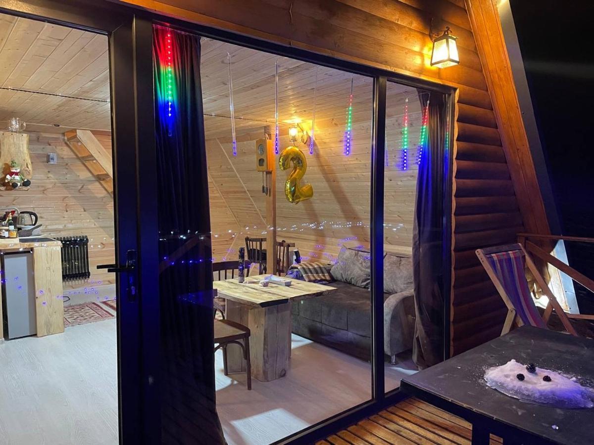 Alone Cottage Kazbegi מראה חיצוני תמונה
