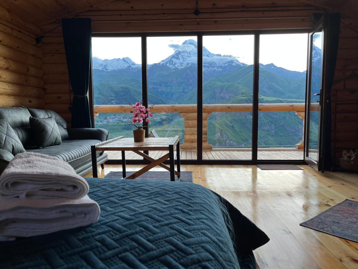 Alone Cottage Kazbegi מראה חיצוני תמונה