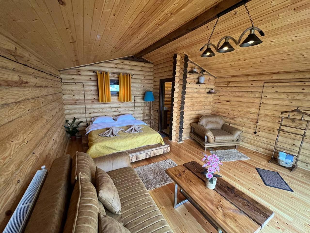 Alone Cottage Kazbegi מראה חיצוני תמונה